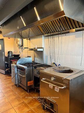 7040 Airport Road, Mississauga, ON L4T 2G8, Mississauga, ON — photo 13 of 24