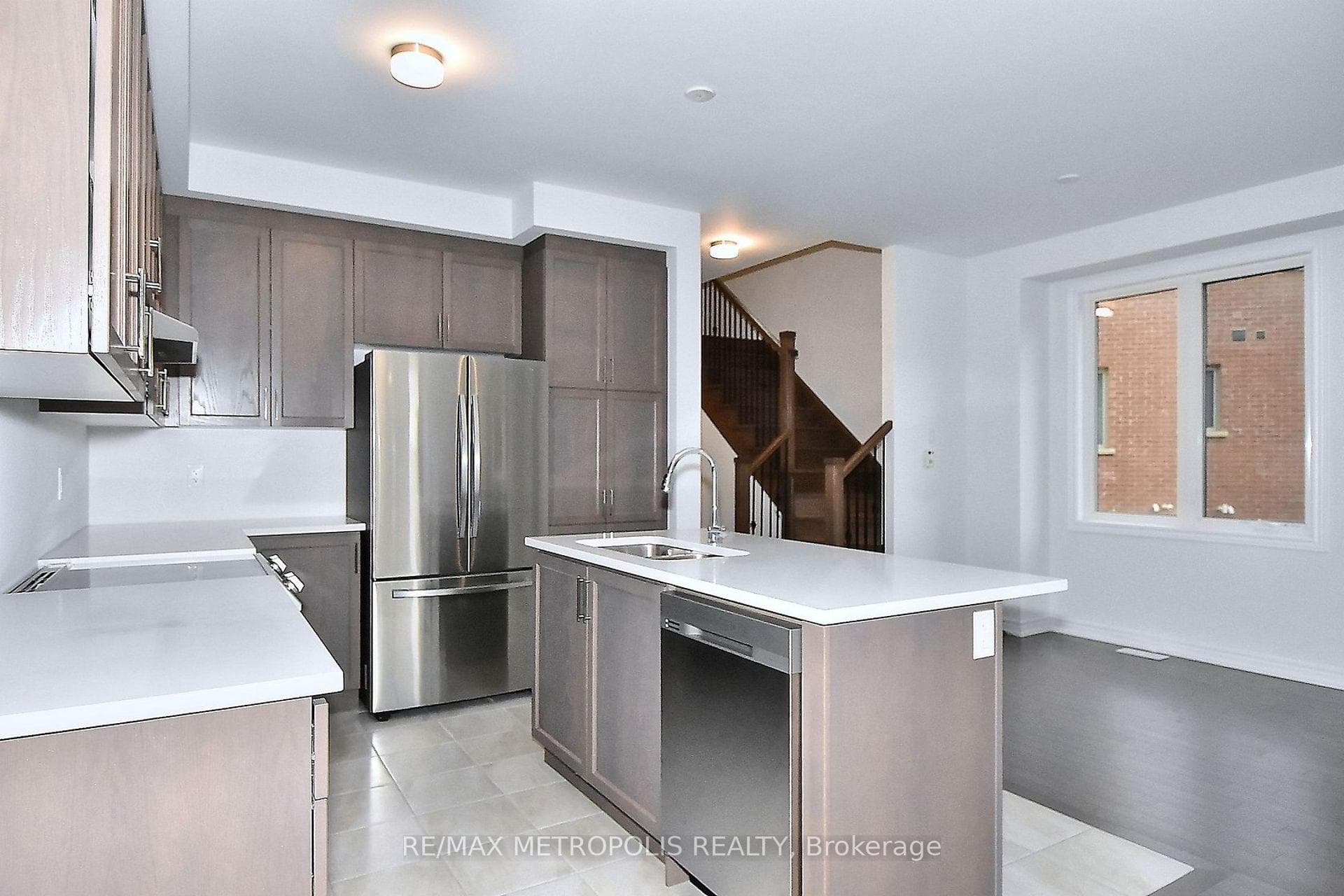 61 Seedling Crescent, Whitchurch-Stouffville, ON L4A 4V5, Whitchurch-Stouffville, ON — photo 19 of 37