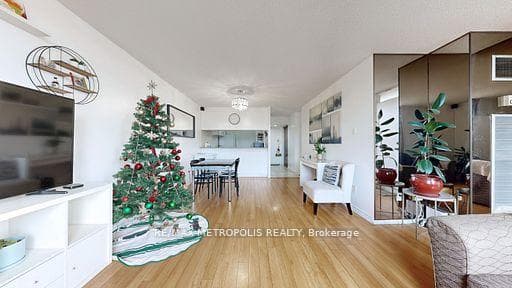 10 Martha Eaton Way 713, Toronto W04, ON M6M 5B3, Toronto W04, ON — photo 39 of 50
