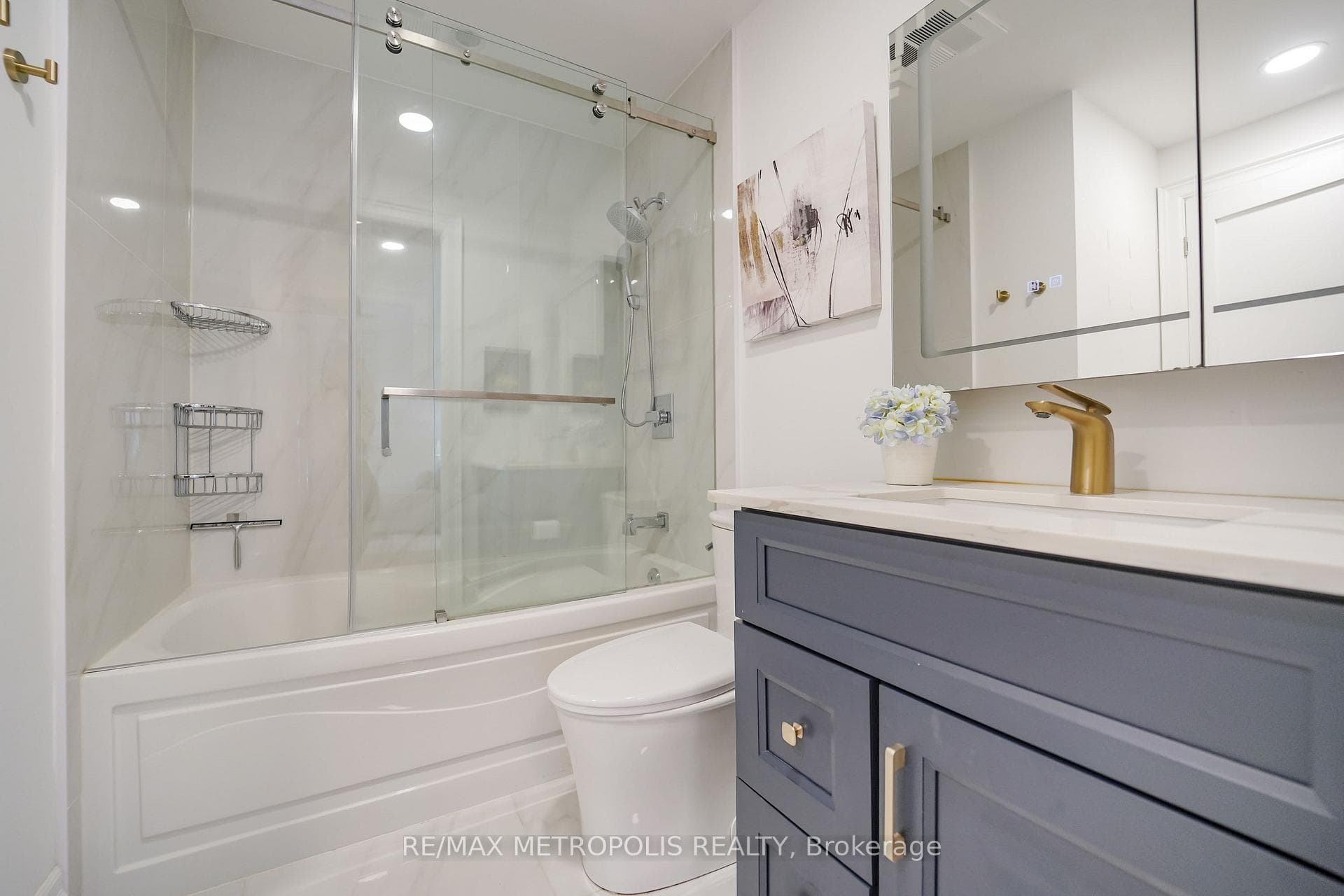 2191 Yonge Street 3709, Toronto, ON M4S 3H8, Toronto C10, ON — photo 27 of 36