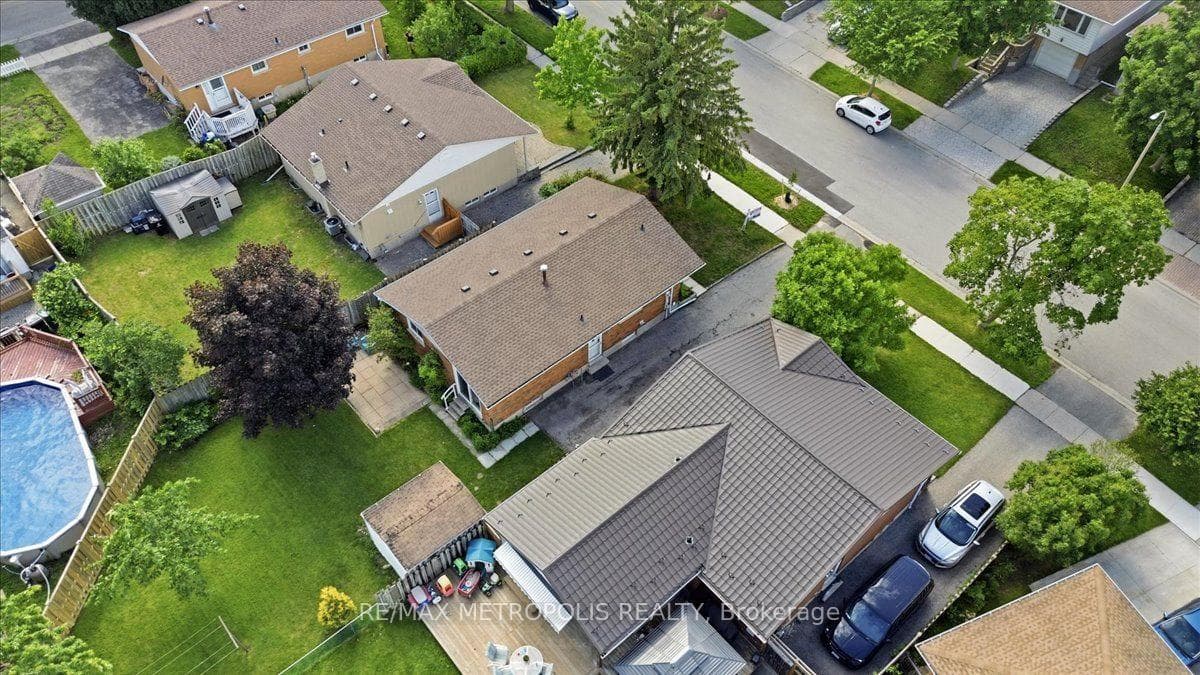 615 Dogwood Lane, Waterloo, ON N2L 4Y2, Waterloo, ON — photo 80 of 97