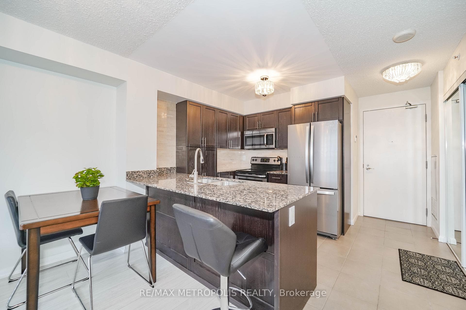 800 Lawrence Avenue W 415, Toronto, ON M6A 0B1, Toronto W04, ON — photo 14 of 72