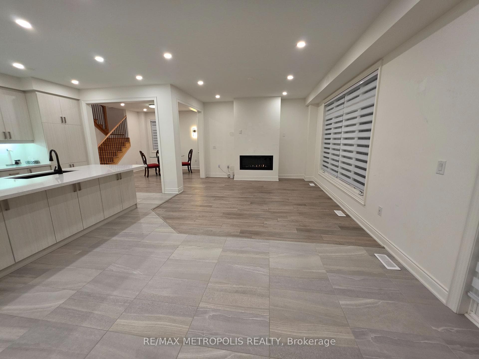 10 Wraggs Road, Bradford West Gwillimbury, ON L3Z 4N1, Bradford West Gwillimbury, ON — photo 19 of 80