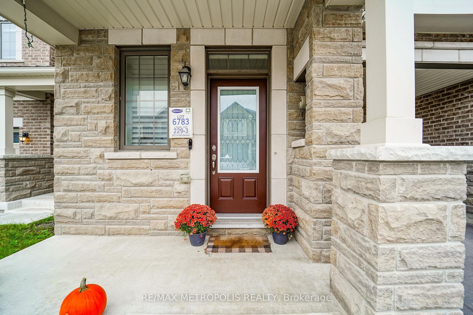 3237 Turnstone Boulevard, Pickering, ON L1X 0N3, Pickering, ON — photo 10 of 45