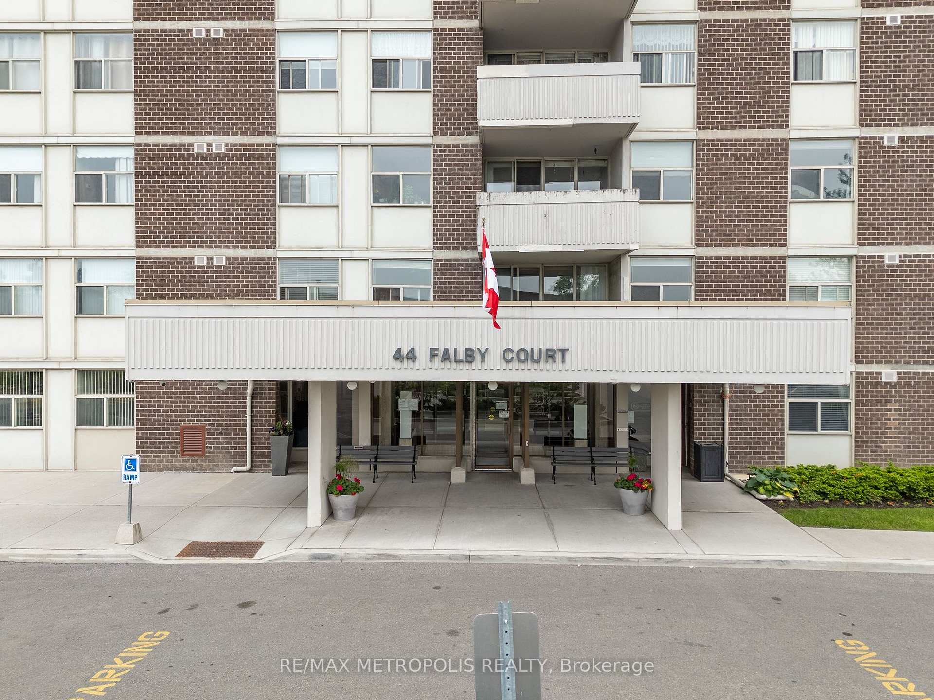 44 Falby Court 707, Ajax, ON L1S 3L1, Ajax, ON — photo 36 of 40