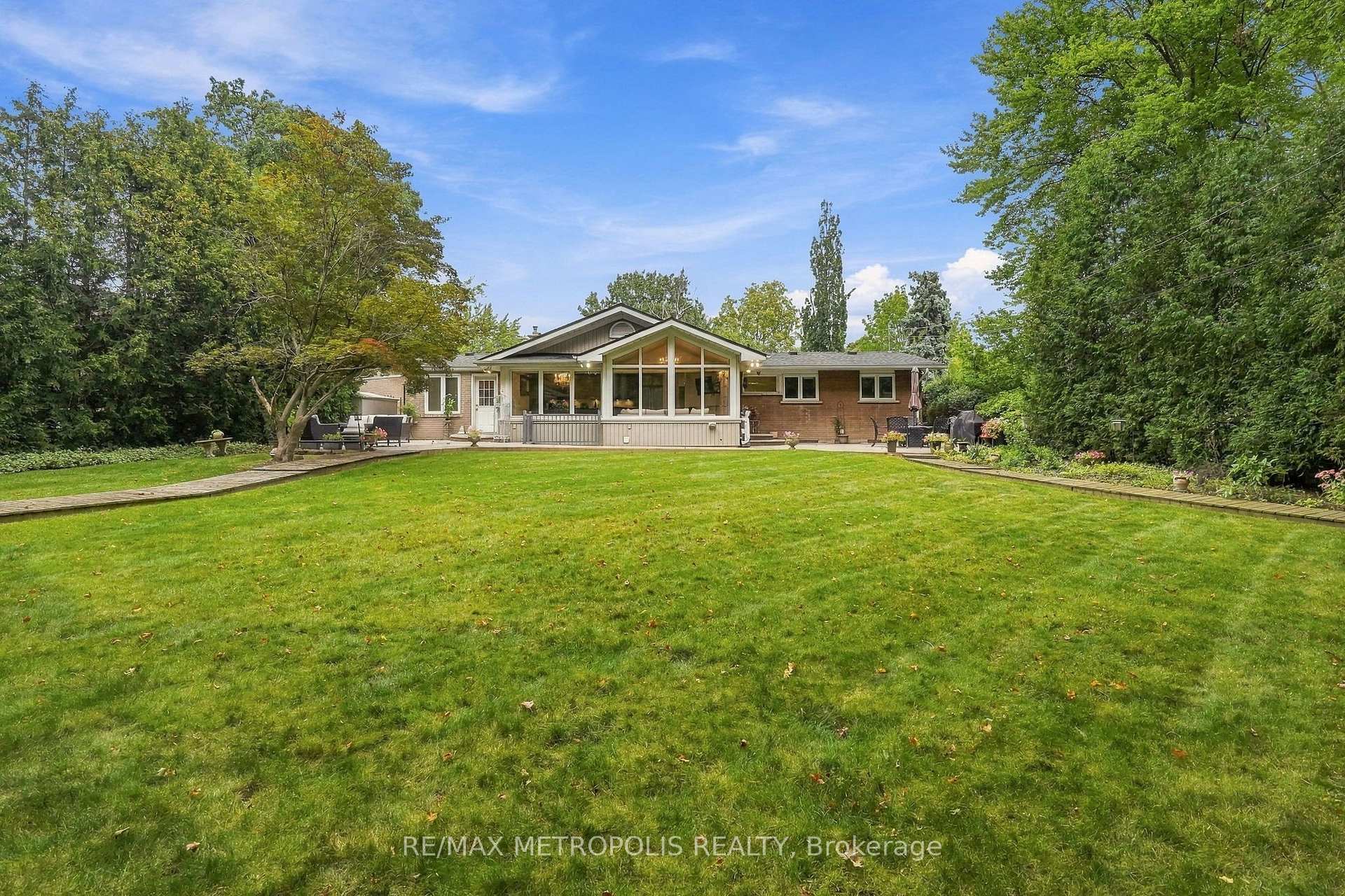 1228 Elgin Crescent, Oakville, ON L6H 2J7, Oakville, ON — photo 21 of 50