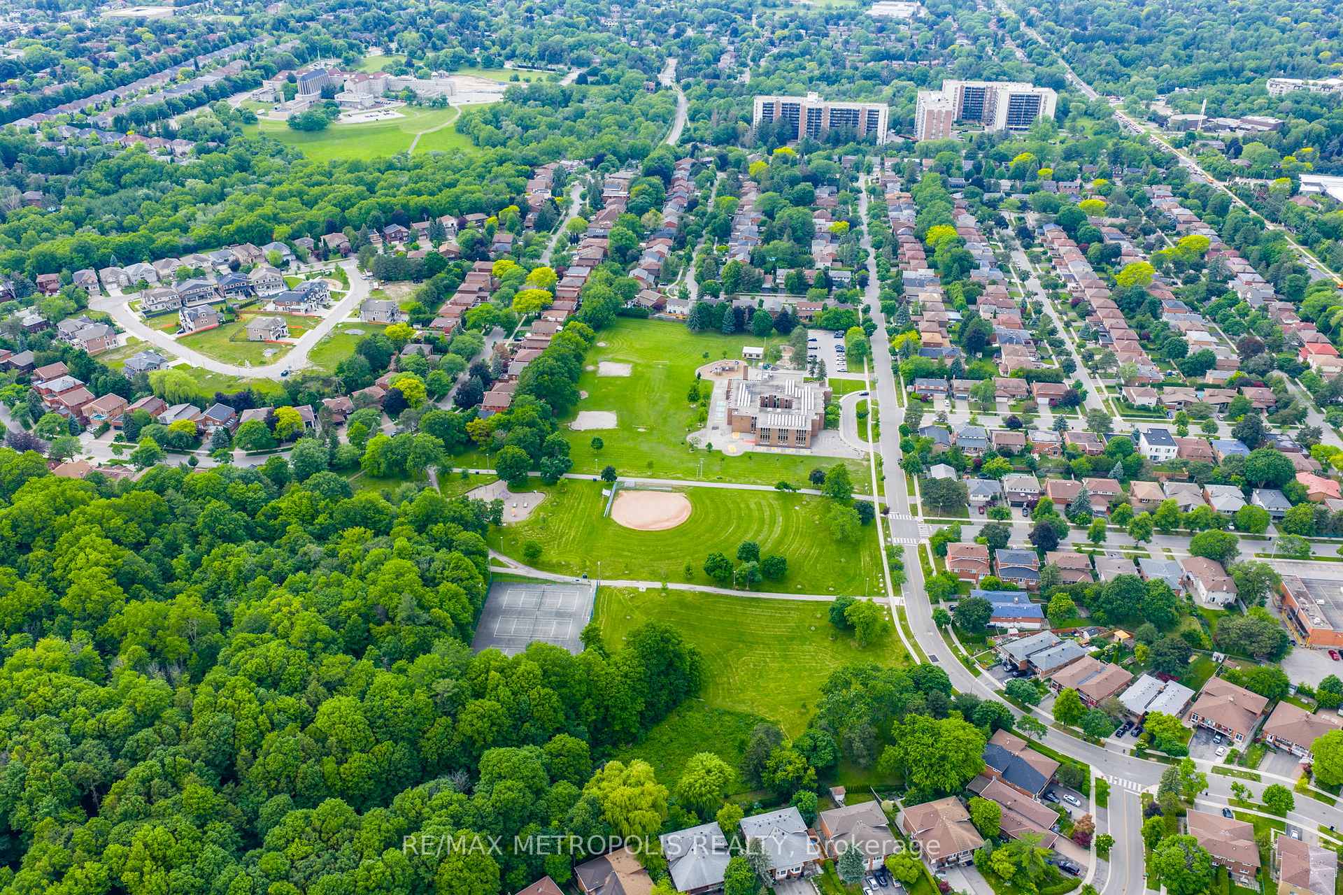 76 Harrington Crescent, Toronto C15, ON M2M 2Y5, Toronto C15, ON — photo 48 of 50