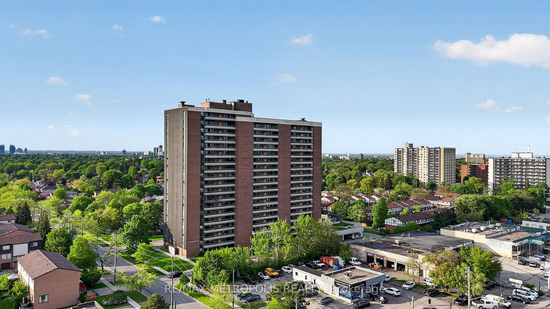 15 Torrance Road 1102, Toronto E08, ON M1J 3K2, Toronto E08, ON — photo 42 of 50