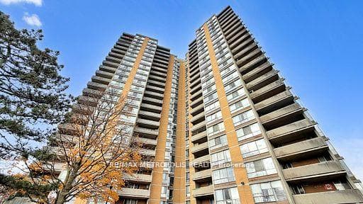10 Martha Eaton Way 713, Toronto W04, ON M6M 5B3, Toronto W04, ON — photo 2 of 50
