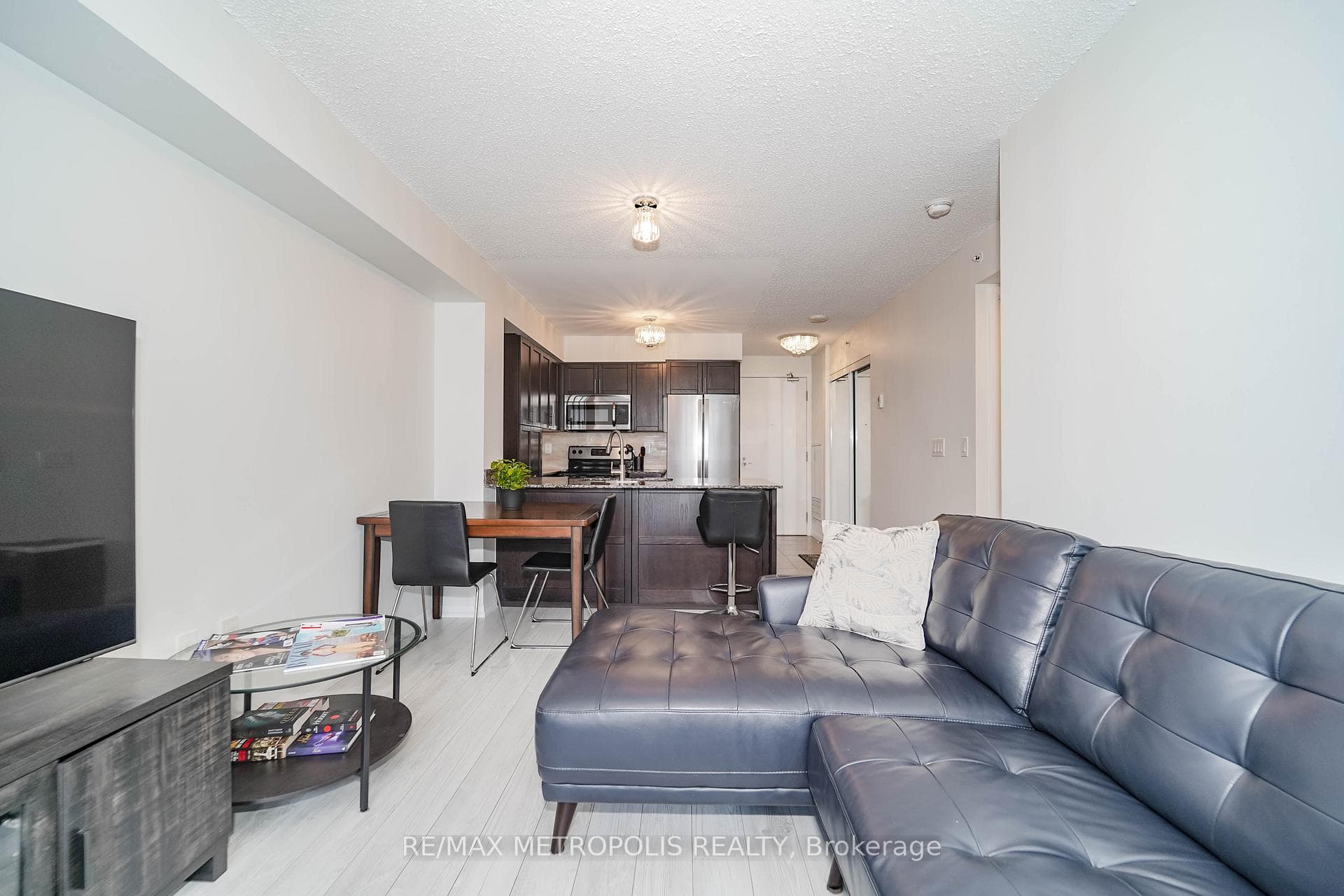 800 Lawrence Avenue W 415, Toronto, ON M6A 0B1, Toronto W04, ON — photo 16 of 72