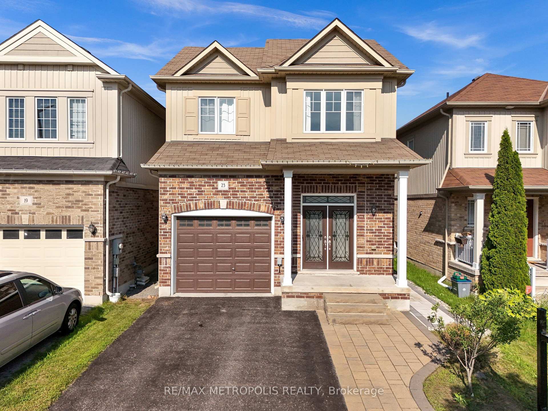 23 Gordon Cowling Street, Clarington, ON L1E 0G7, Clarington, ON — photo 3 of 61