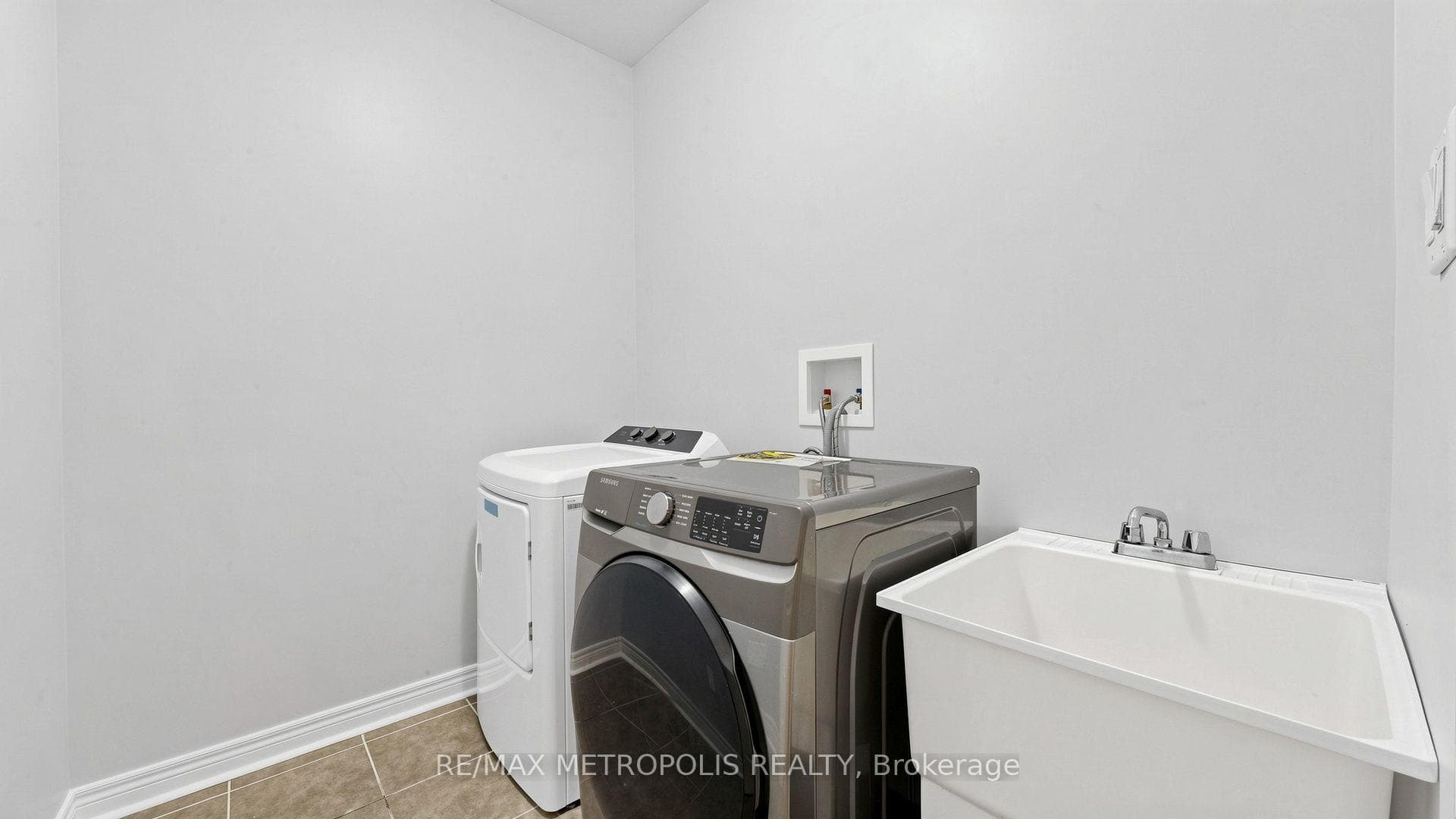138 Yakefarm Boulevard, Whitchurch-Stouffville, ON L4A 0R8, Whitchurch-Stouffville, ON — photo 49 of 62
