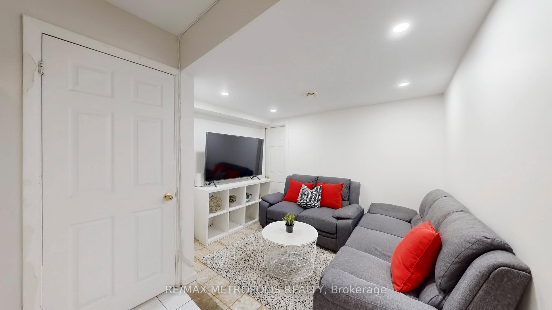 68 Paulvale Crescent, Toronto W05, ON M3J 1K5, Toronto W05, ON — photo 31 of 49