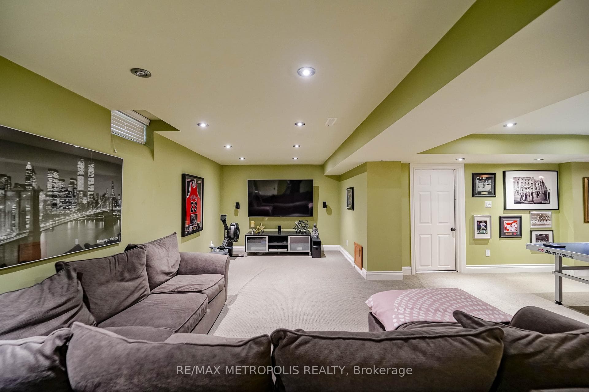 4392 Grassland Crescent, Mississauga, ON L5V 1E2, Mississauga, ON — photo 39 of 57