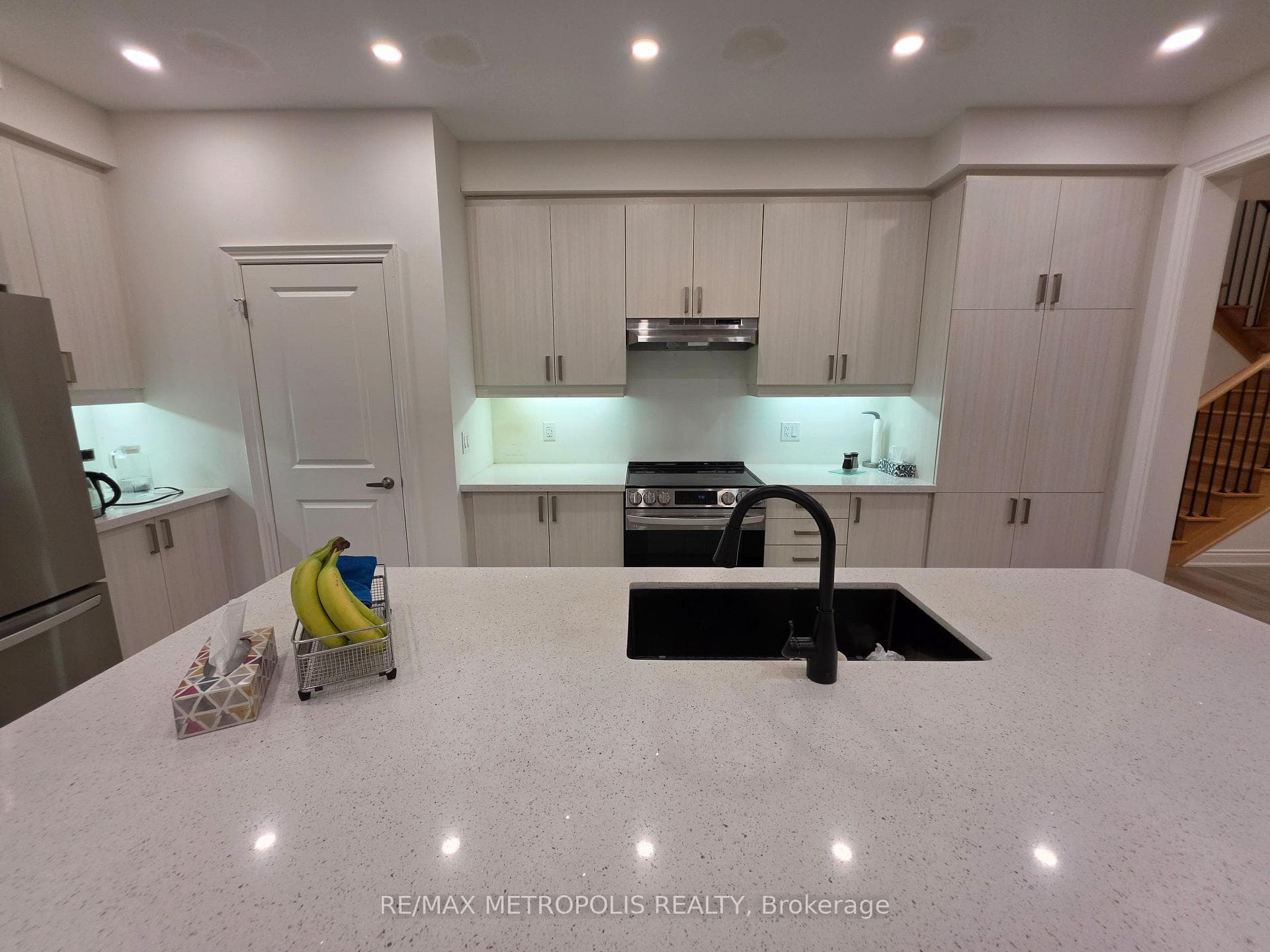 10 Wraggs Road, Bradford West Gwillimbury, ON L3Z 4N1, Bradford West Gwillimbury, ON — photo 44 of 80