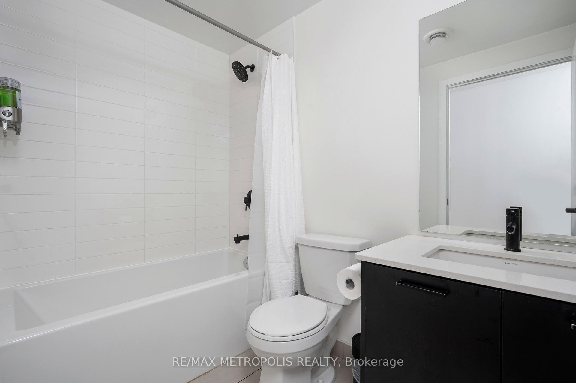 2300 St Clair Avenue W 407, Toronto W02, ON M6N 0B3, Toronto W02, ON — photo 34 of 51