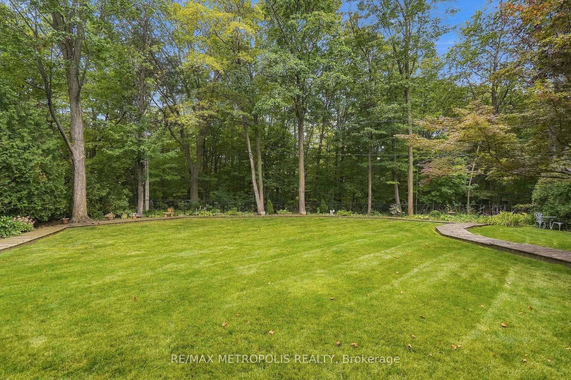 1228 Elgin Crescent, Oakville, ON L6H 2J7, Oakville, ON — photo 46 of 50
