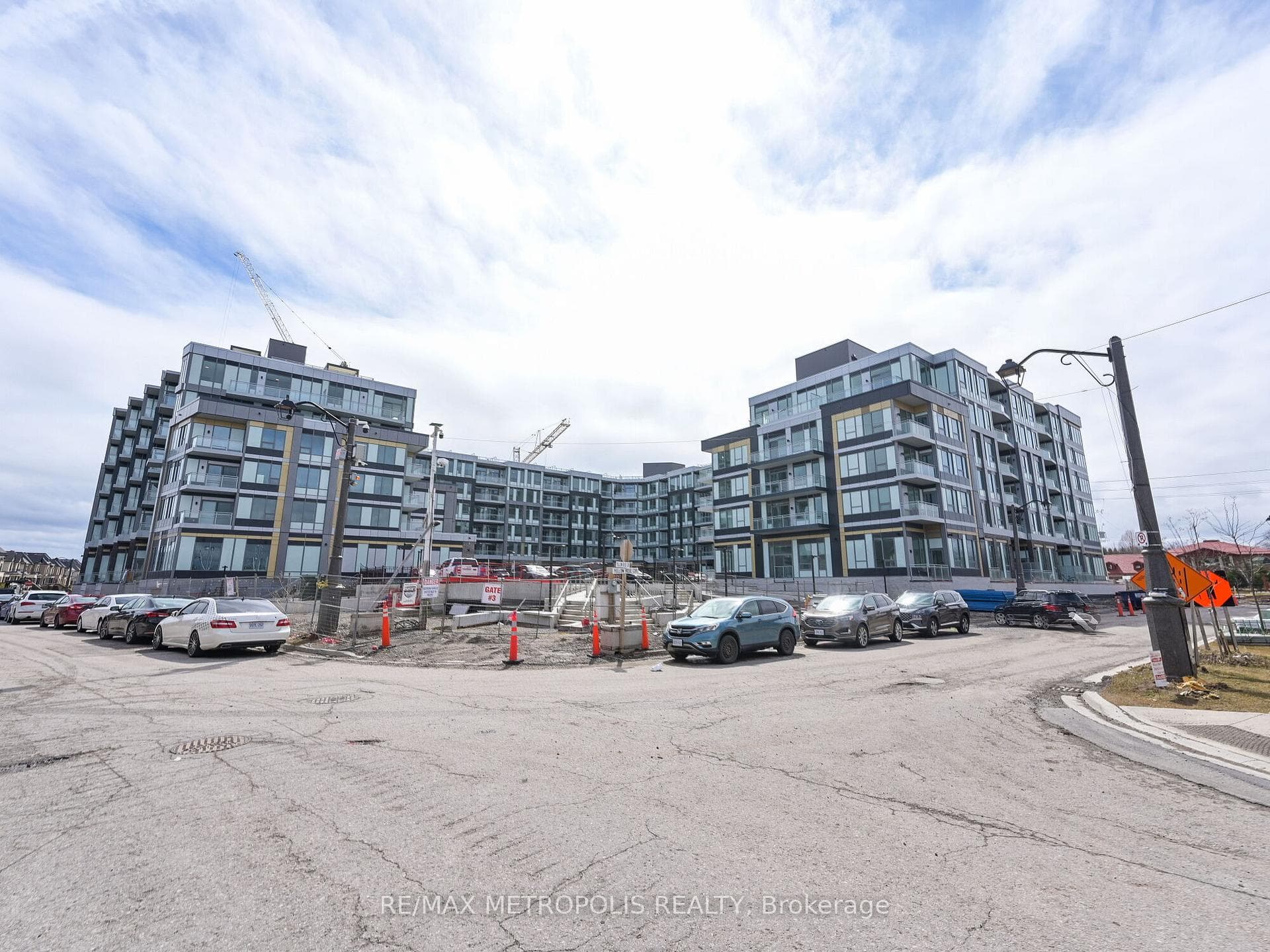 2501 Saw Whet Boulevard 246, Oakville, ON L6M 5N2, Oakville, ON — photo 4 of 50