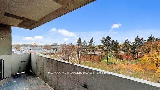 10 Martha Eaton Way 713, Toronto W04, ON M6M 5B3, Toronto W04, ON — photo 21 of 50