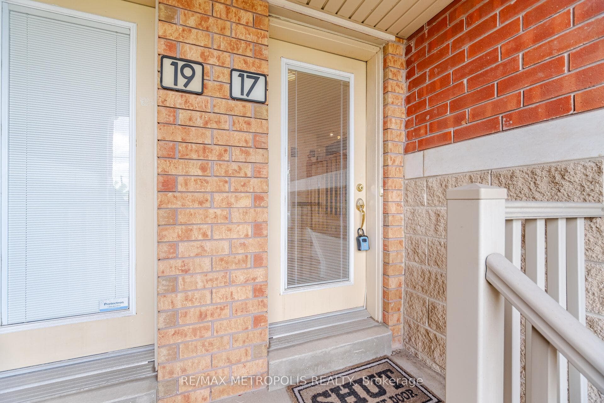 3975 Eglinton Avenue W 17, Mississauga, ON L5M 0E7, Mississauga, ON — photo 5 of 49