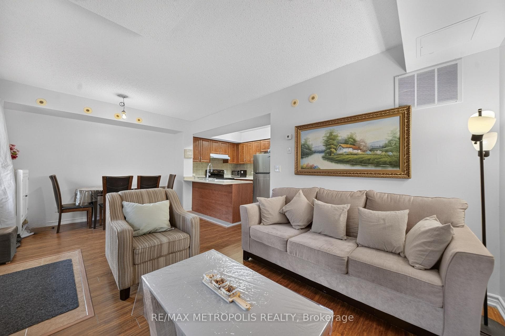 3035 Finch Avenue W 1003, Toronto, ON M9M 0A3, Toronto W05, ON — photo 11 of 40