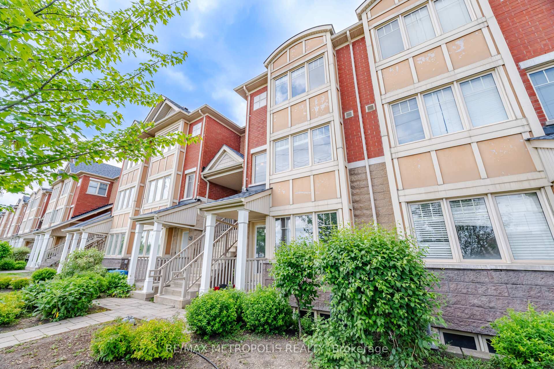 3975 Eglinton Avenue W 17, Mississauga, ON L5M 0E7, Mississauga, ON — photo 4 of 49