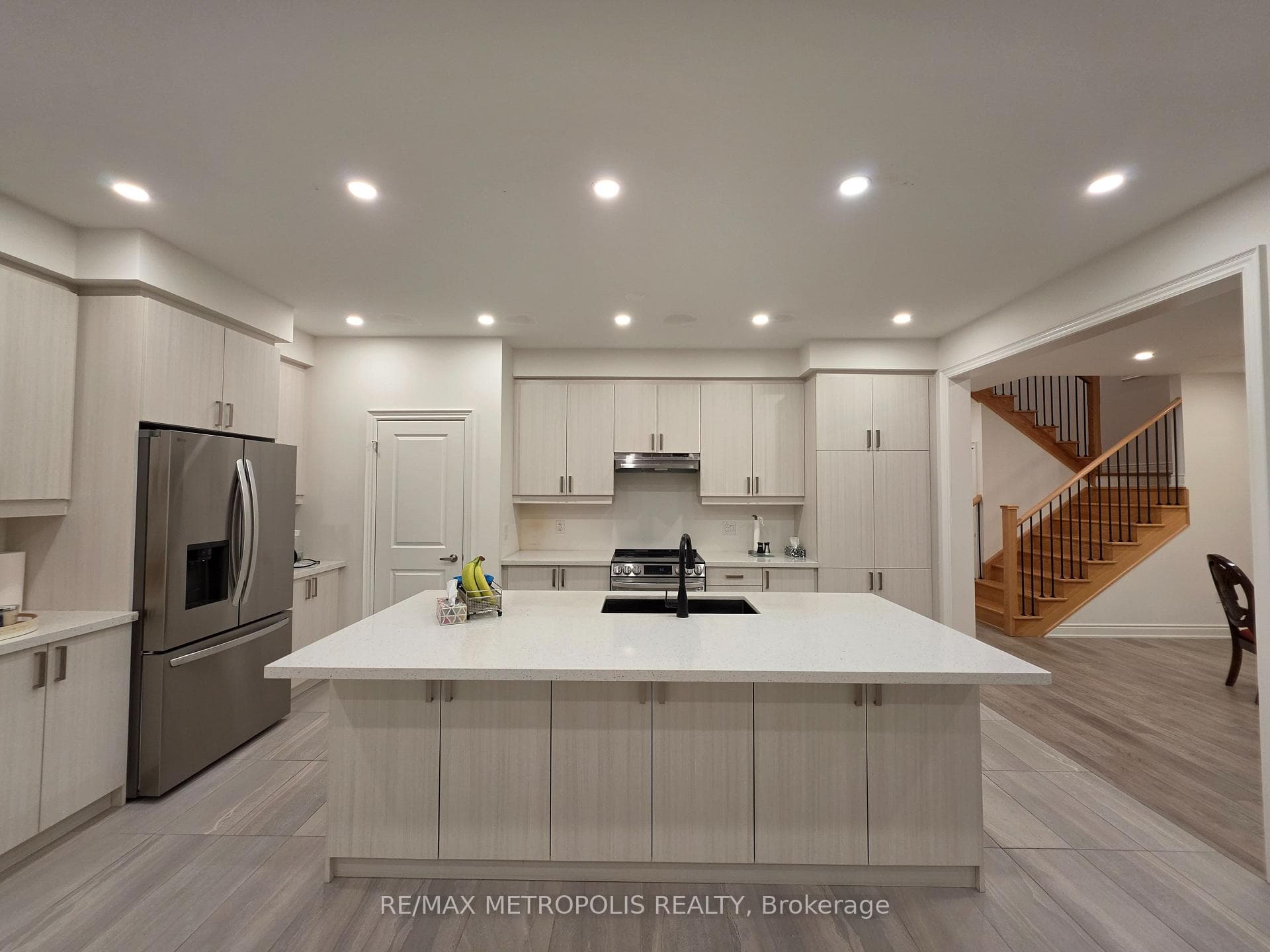 10 Wraggs Road, Bradford West Gwillimbury, ON L3Z 4N1, Bradford West Gwillimbury, ON — photo 11 of 80