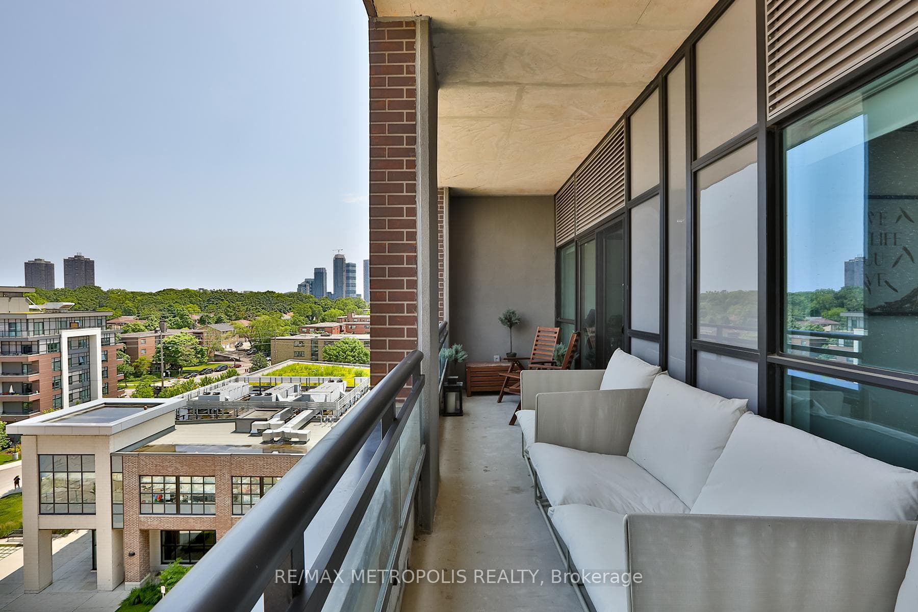 25 Neighbourhood Lane 703, Toronto W07, ON M8Y 0C4, Toronto W07, ON — photo 18 of 19