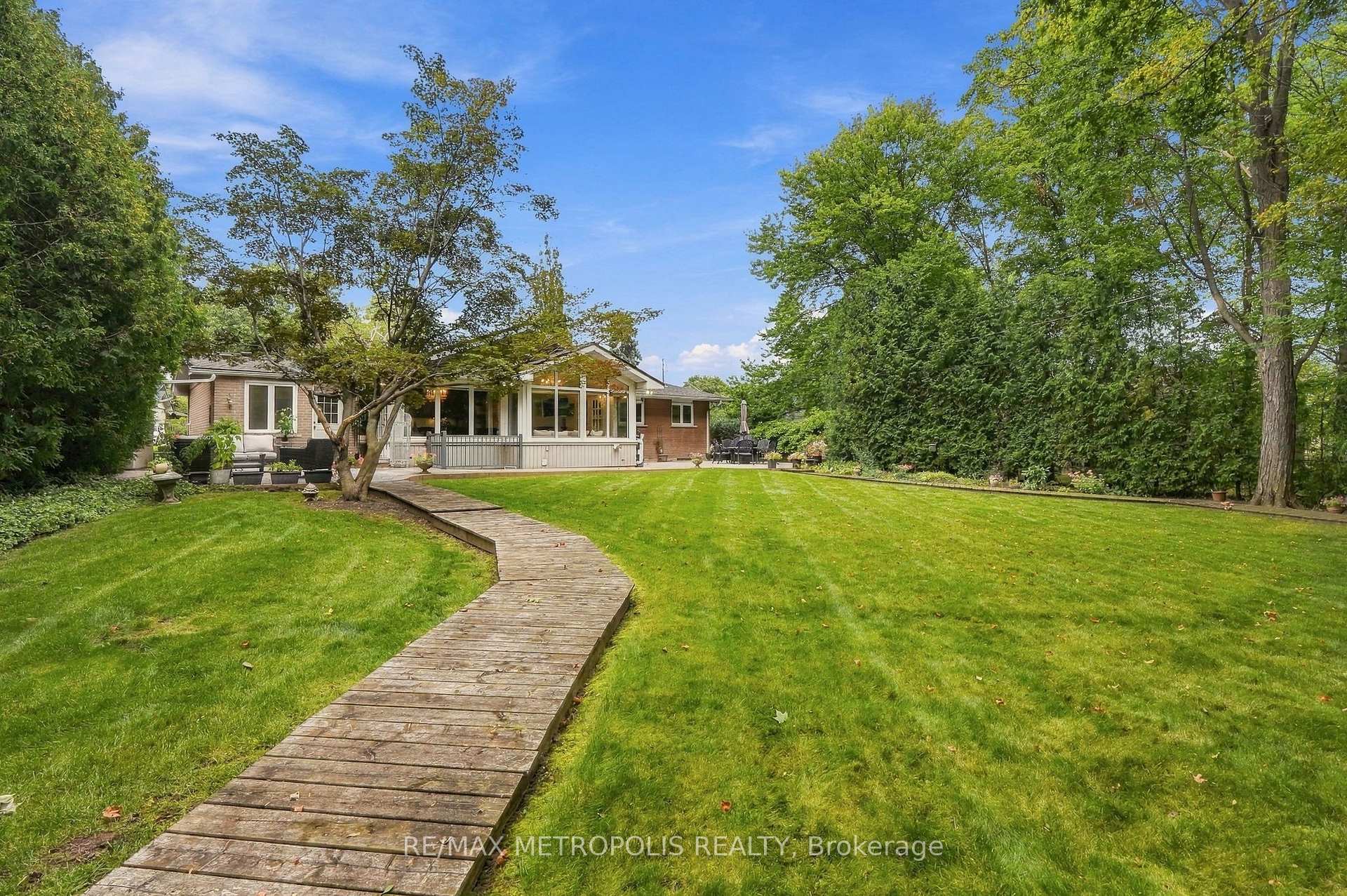 1228 Elgin Crescent, Oakville, ON L6H 2J7, Oakville, ON — photo 47 of 50