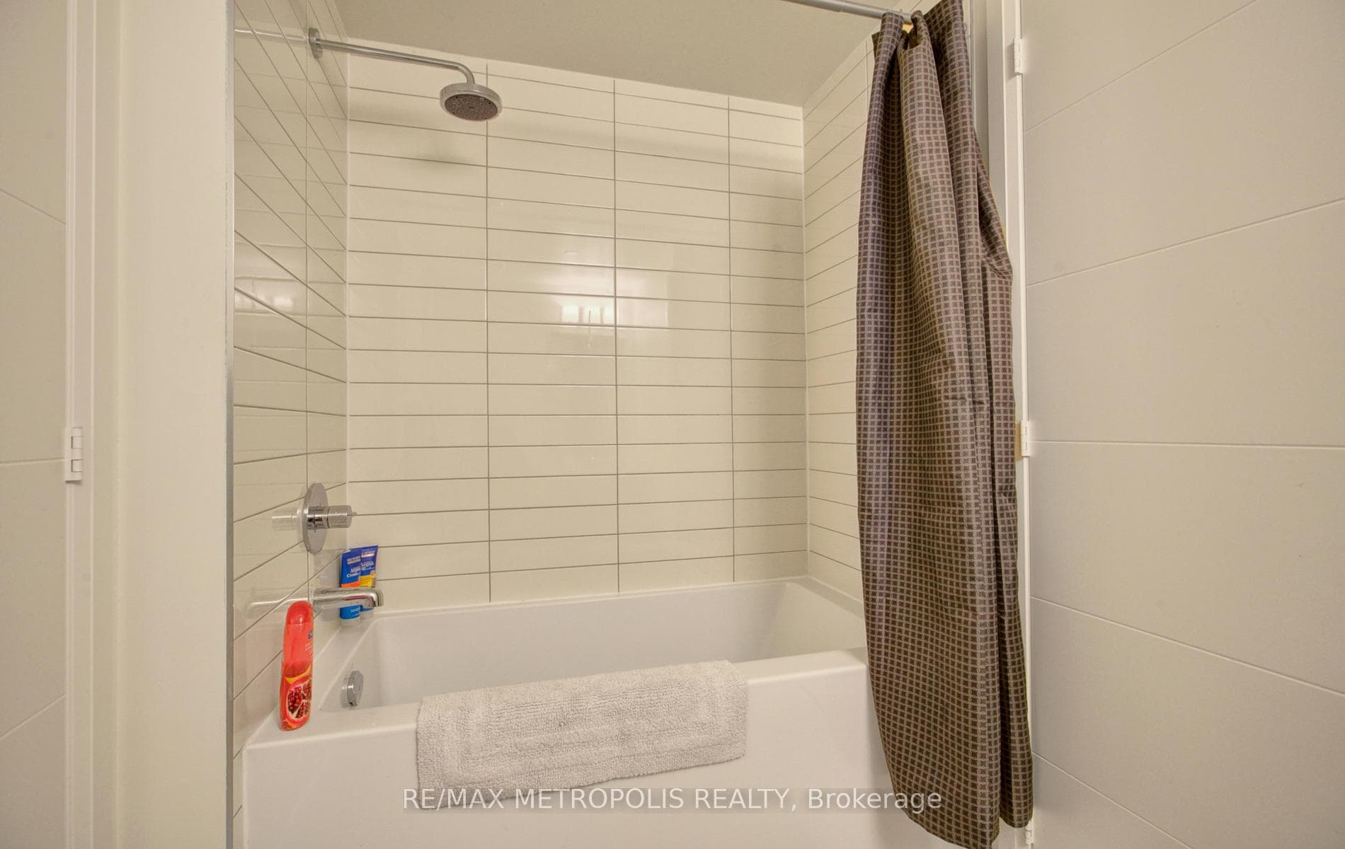 460 Adelaide Street E 2015, Toronto C08, ON M5A 0E7, Toronto C08, ON — photo 12 of 22