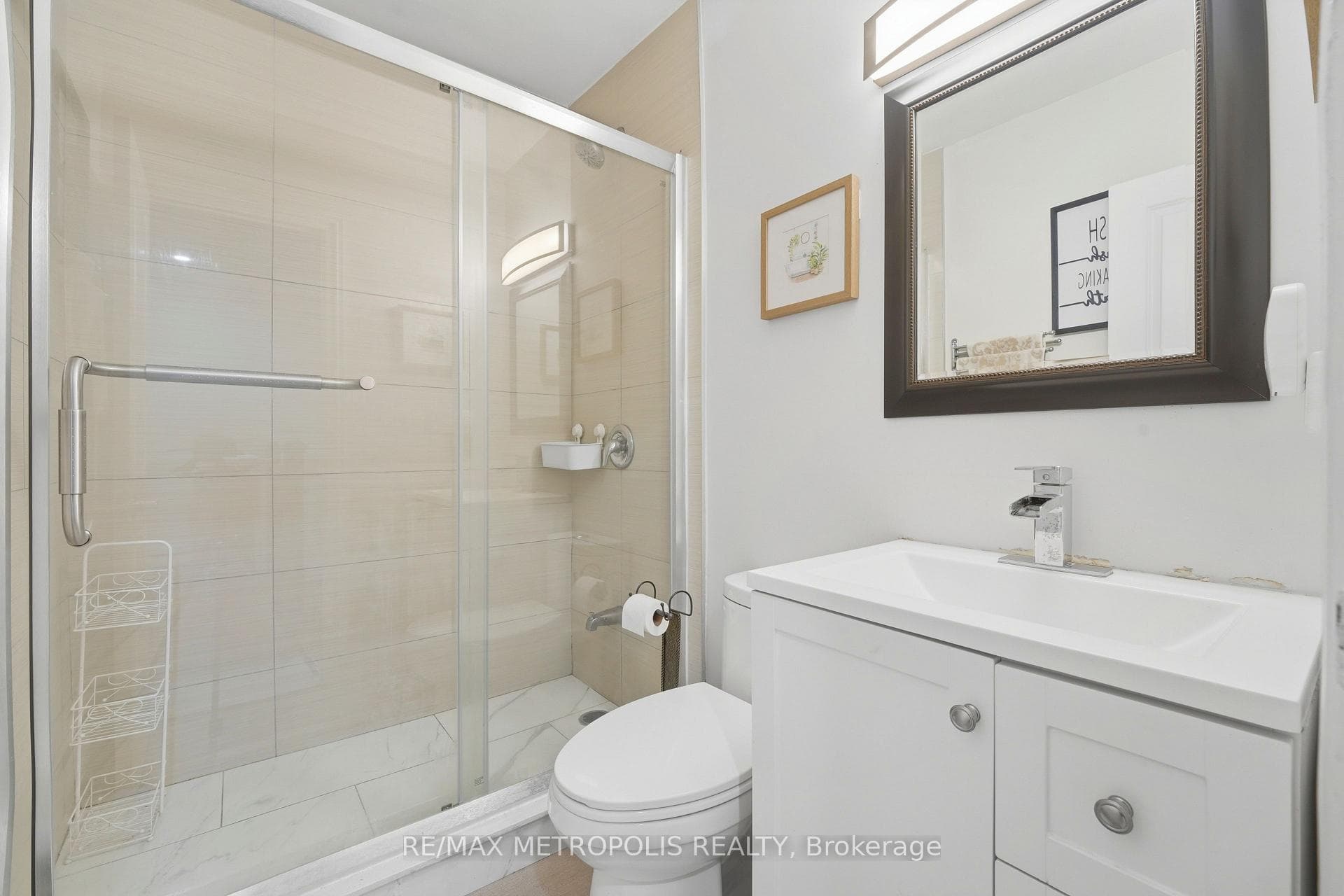 5877 Bathurst Street 205, Toronto, ON M2R 1Y7, Toronto C07, ON — photo 20 of 26