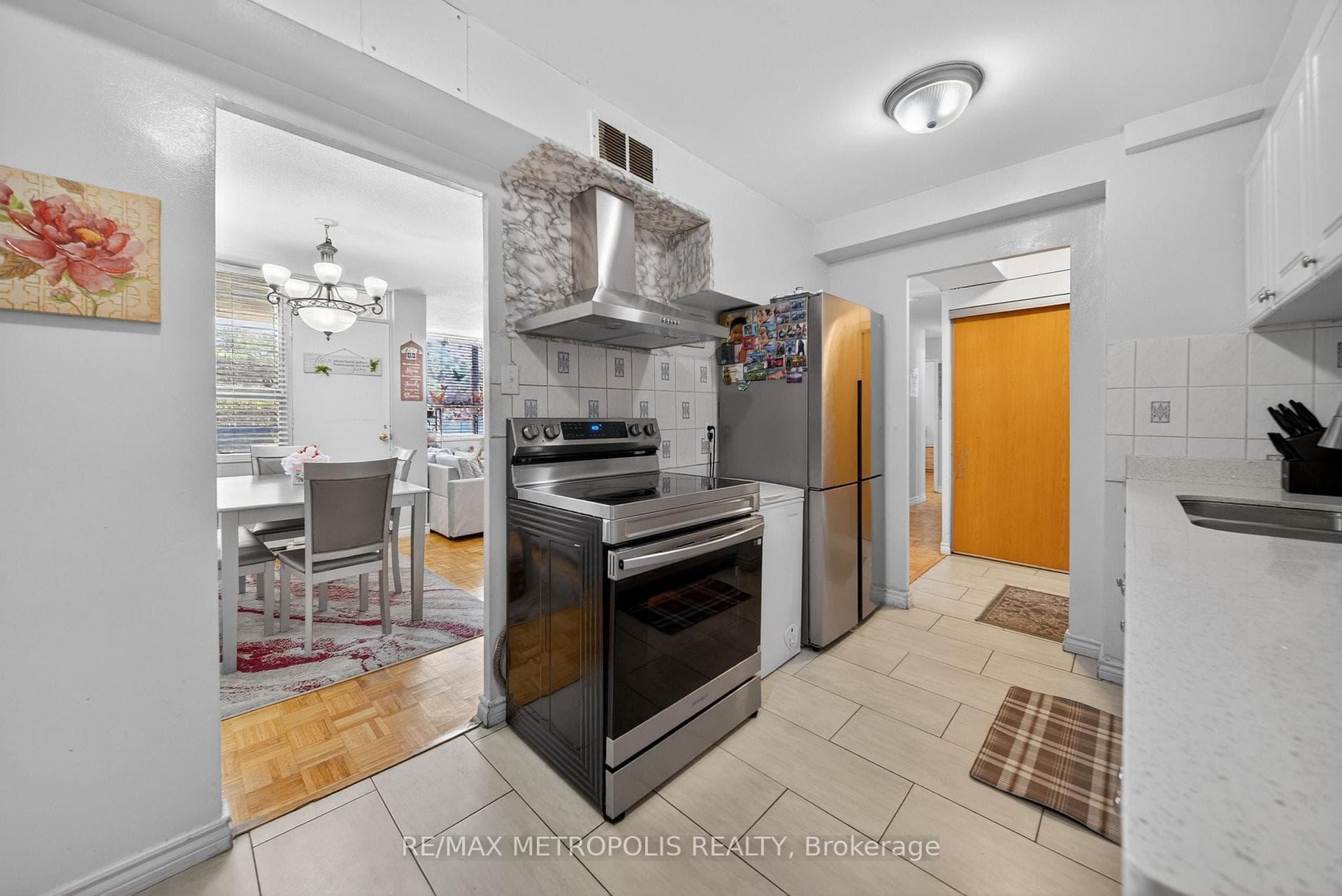2825 Islington Avenue 104, Toronto W05, ON M9L 2K1, Toronto W05, ON — photo 12 of 40