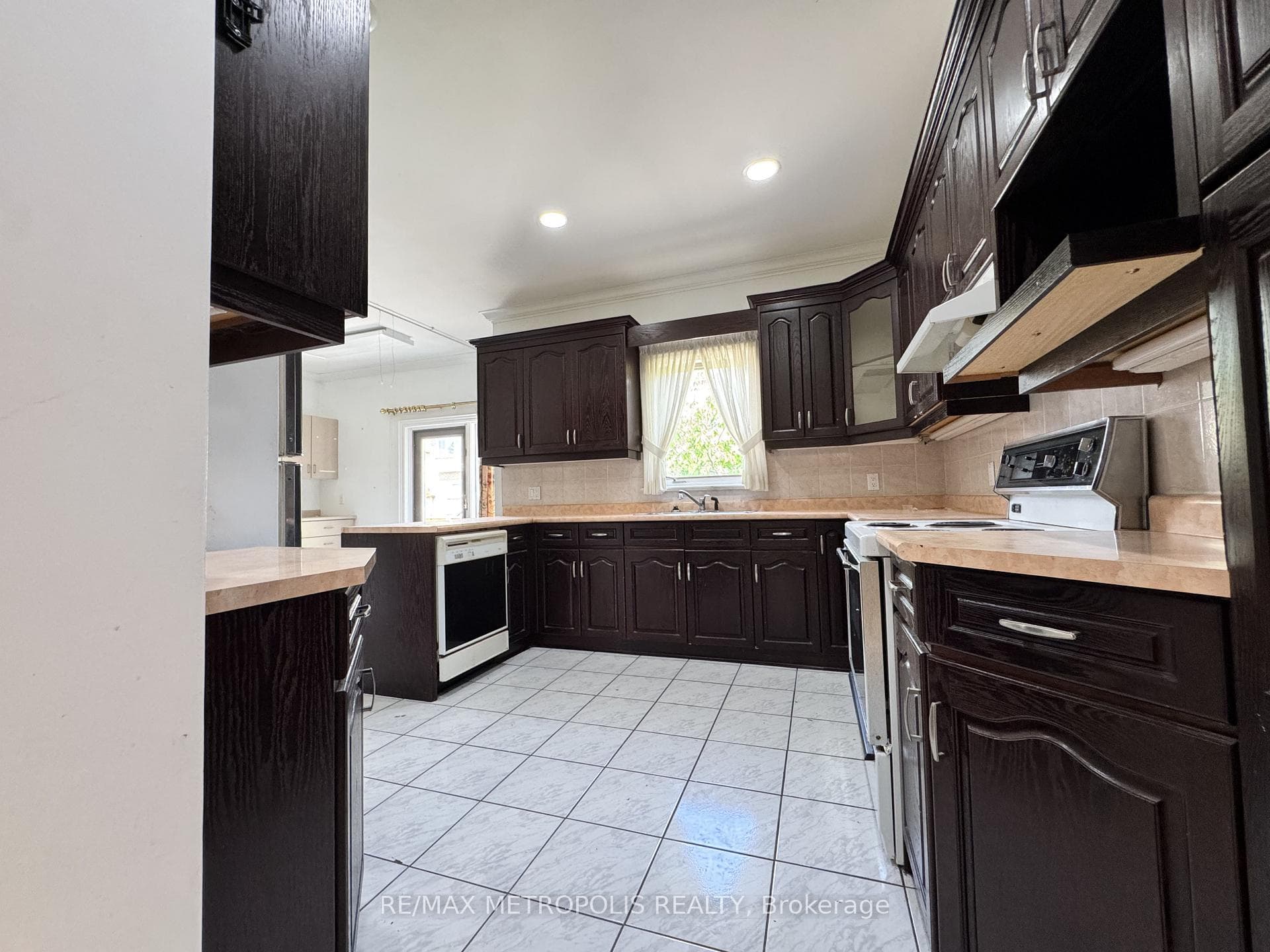 416 Elgin Mills Road W, Richmond Hill, ON L4C 4M2, Richmond Hill, ON — photo 13 of 18