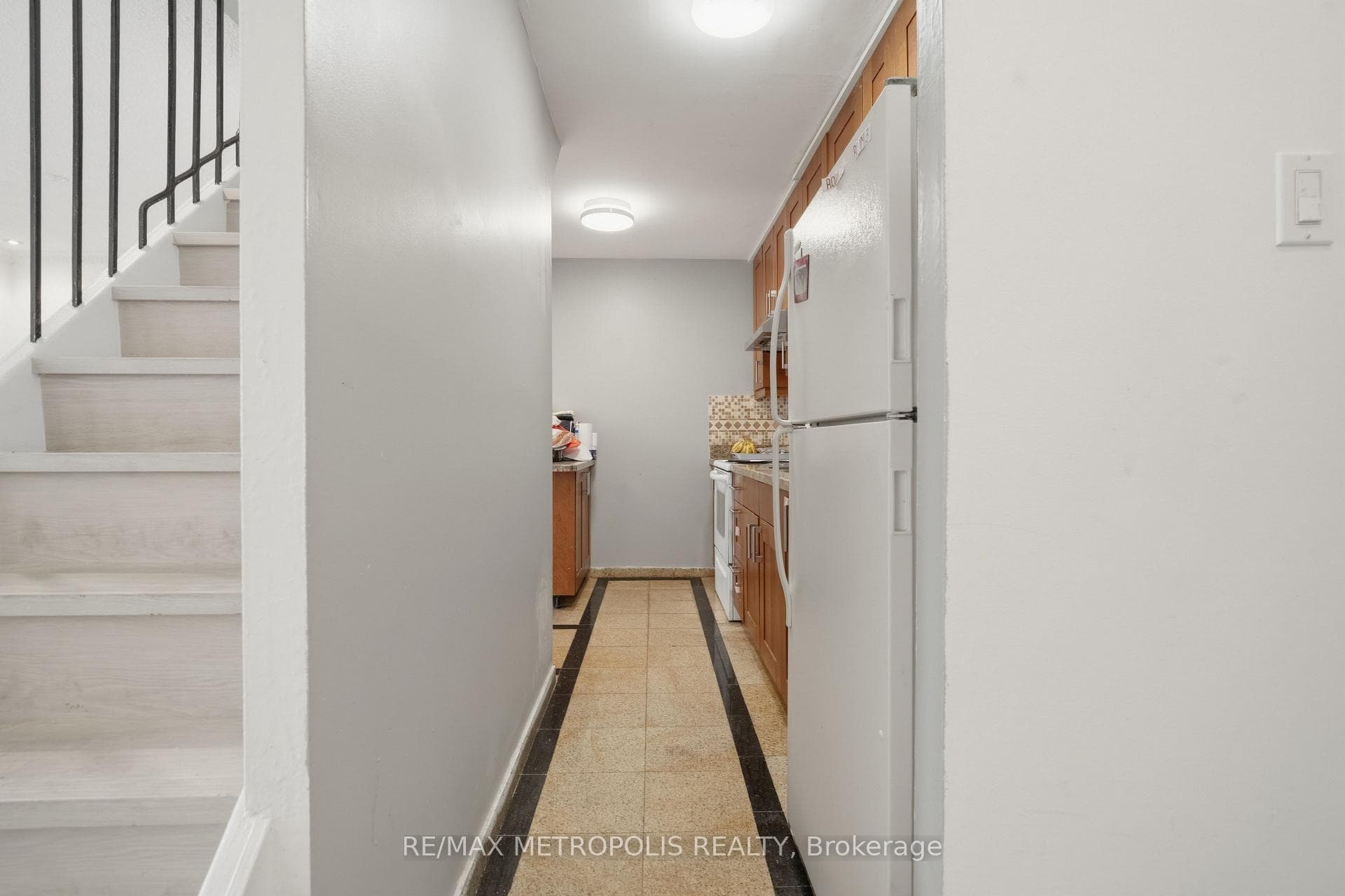 100 Mornelle Court 2026, Toronto, ON M1E 4X2, Toronto E09, ON — photo 16 of 21