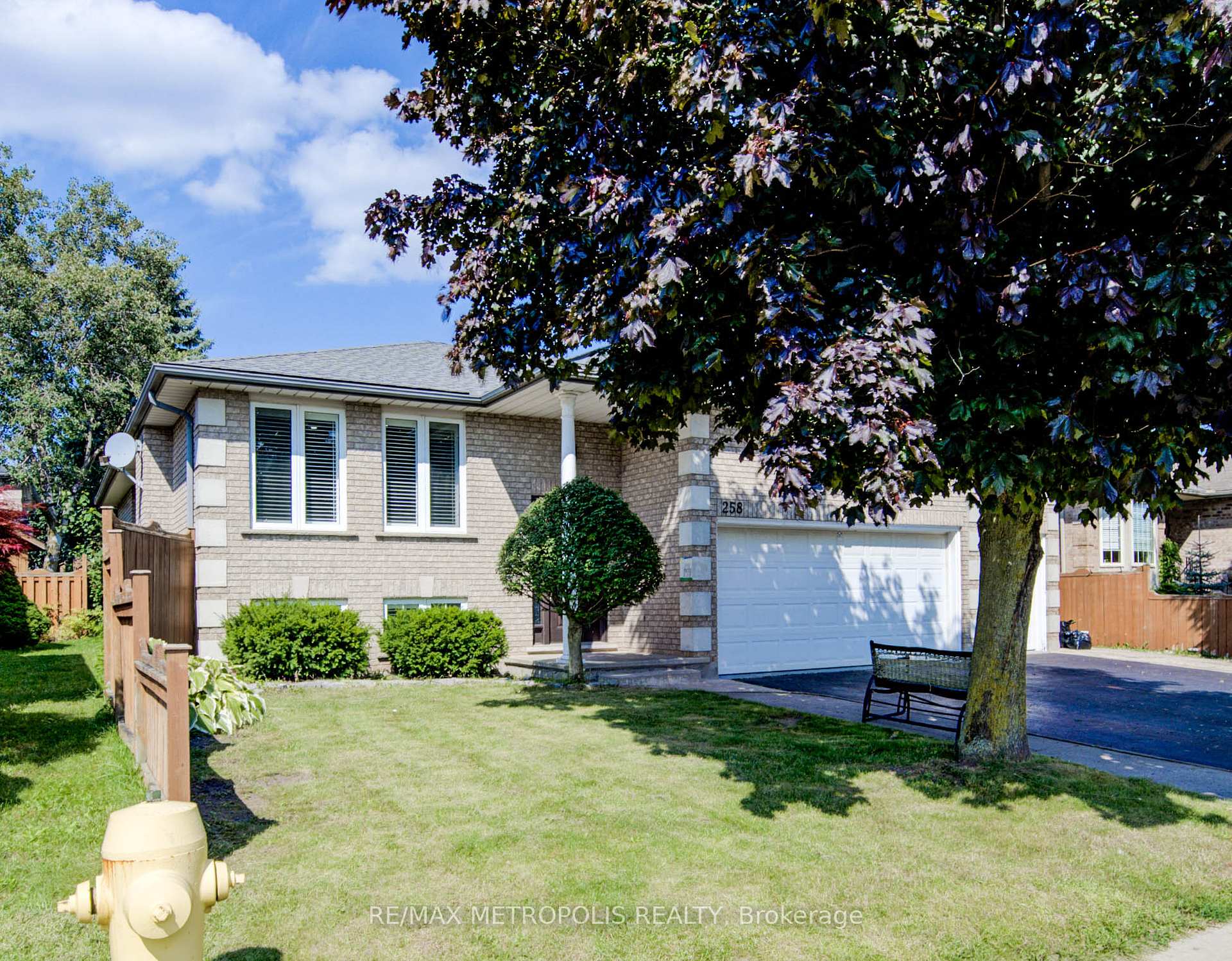 258 Saginaw Parkway, Cambridge, ON N1T 1R7, Cambridge, ON — photo 3 of 38