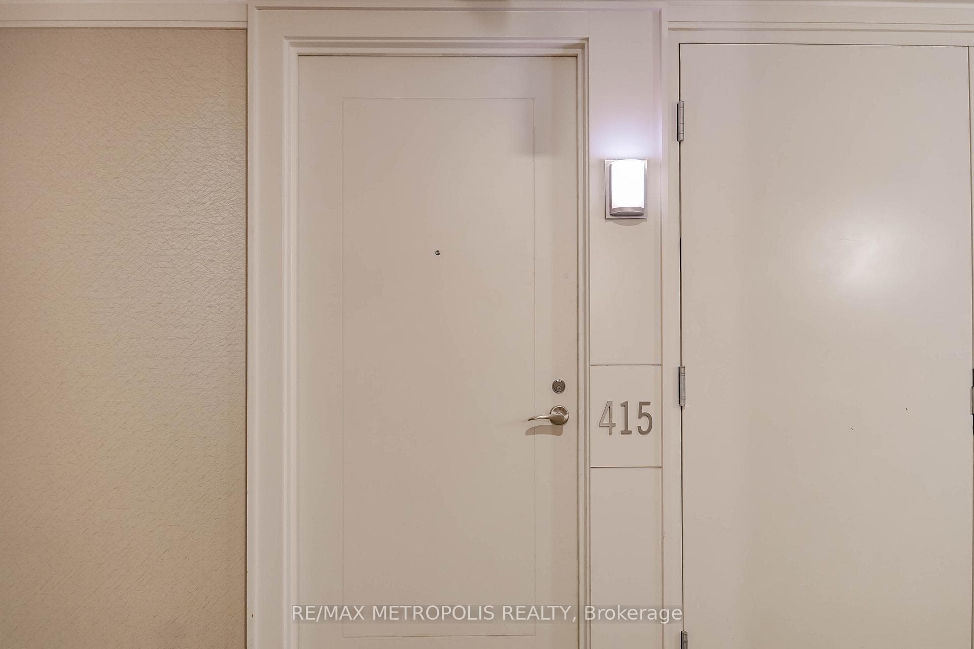 800 Lawrence Avenue W 415, Toronto, ON M6A 0B1, Toronto W04, ON — photo 9 of 72