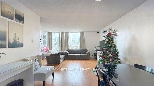 10 Martha Eaton Way 713, Toronto W04, ON M6M 5B3, Toronto W04, ON — photo 37 of 50