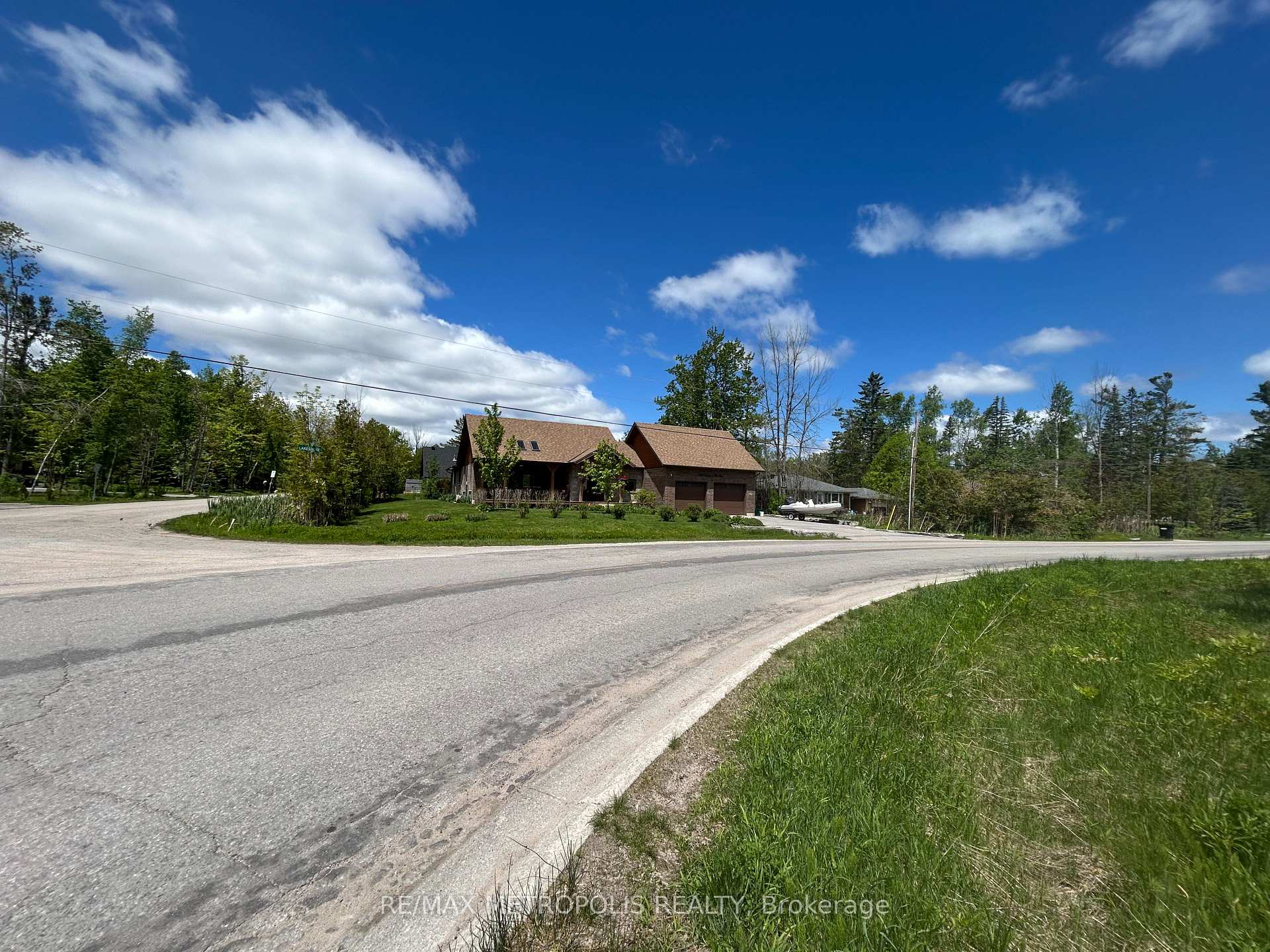 593 Lakeshore Road E, Oro-Medonte, ON L5G 1J4, Oro-Medonte, ON — photo 9 of 20