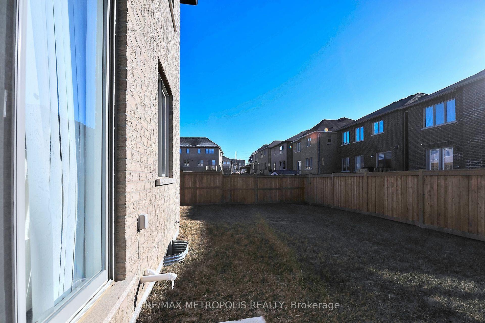 61 Seedling Crescent, Whitchurch-Stouffville, ON L4A 4V5, Whitchurch-Stouffville, ON — photo 12 of 37