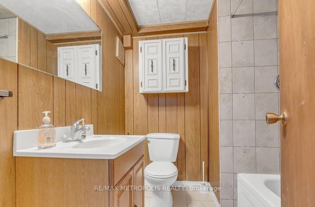 100 Warren Road, Kitchener, ON N2M 4T4, Kitchener, ON — photo 31 of 37