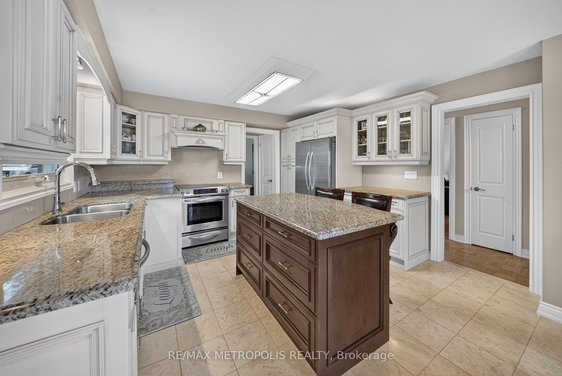 6370 Hillsdale Drive, Whitchurch-Stouffville, ON L4A 3B8, Whitchurch-Stouffville, ON — photo 16 of 38