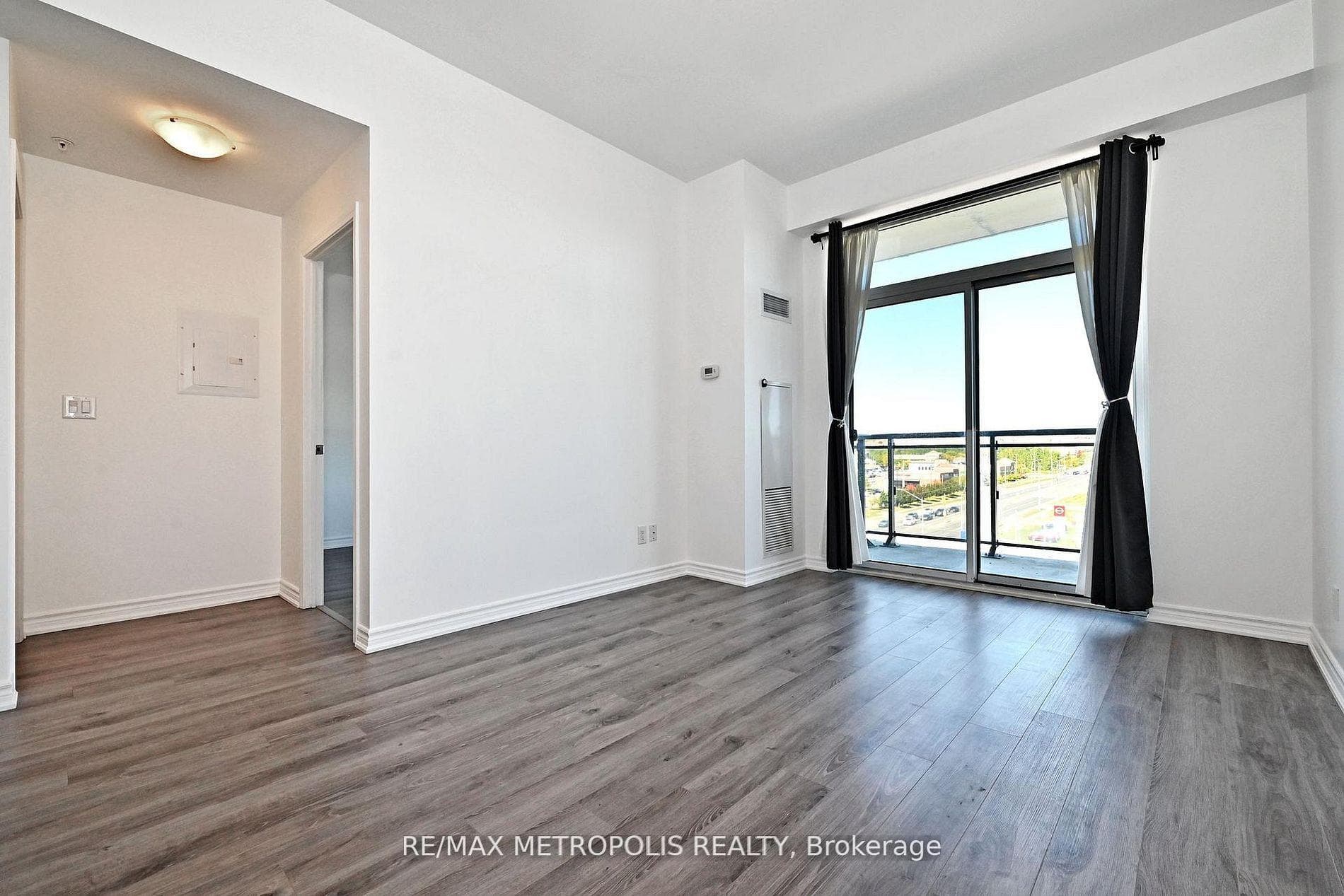 11611 Yonge Street 809, Richmond Hill, ON L4E 1G2, Richmond Hill, ON — photo 10 of 51