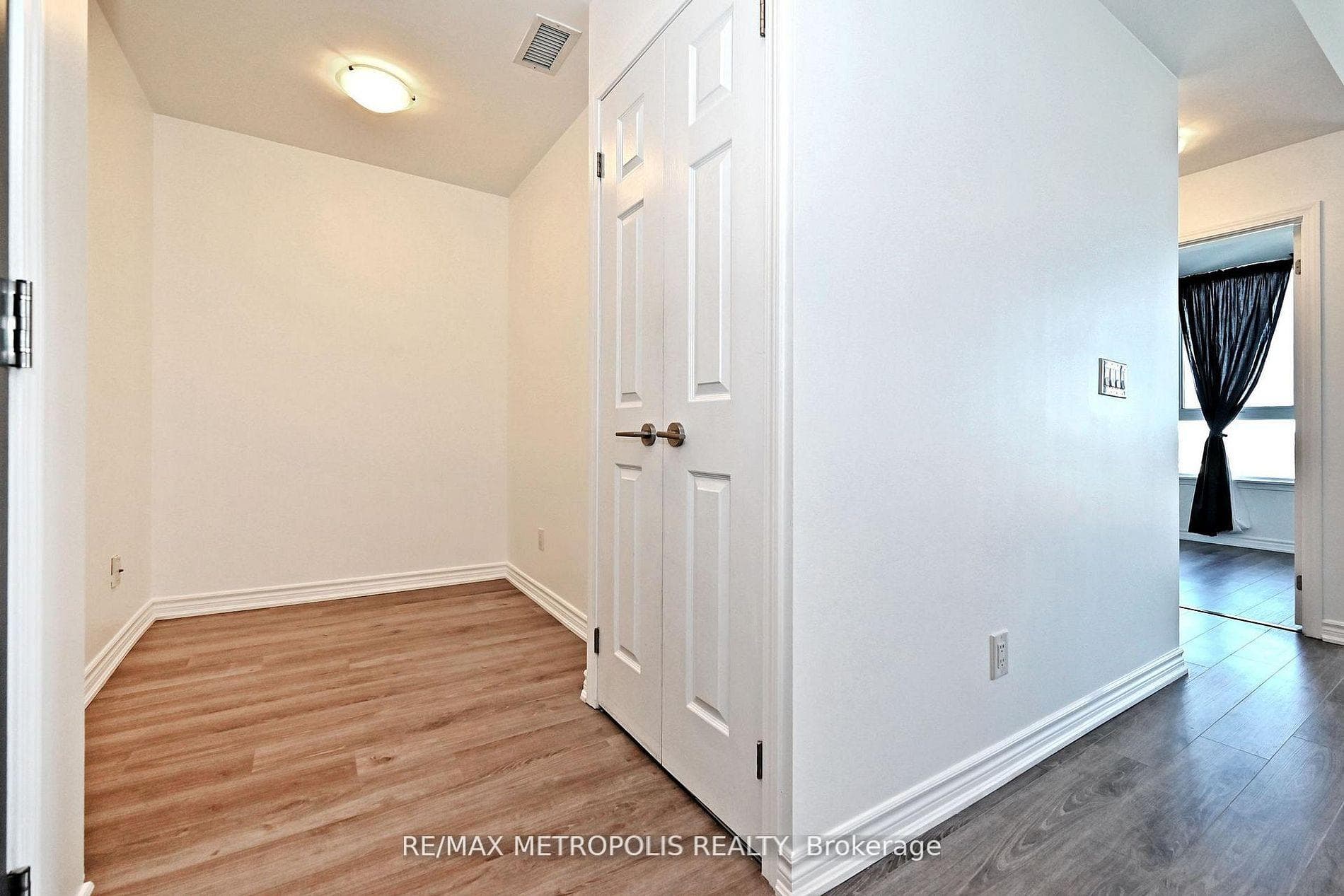 11611 Yonge Street 809, Richmond Hill, ON L4E 1G2, Richmond Hill, ON — photo 32 of 51