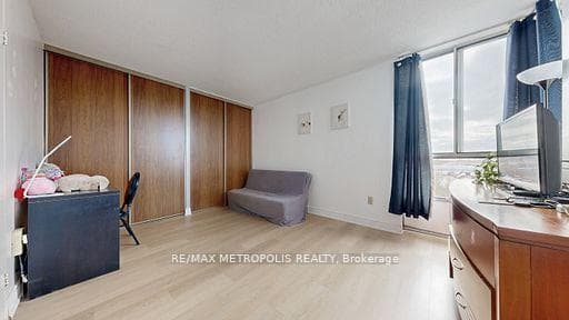 10 Martha Eaton Way 713, Toronto W04, ON M6M 5B3, Toronto W04, ON — photo 14 of 50