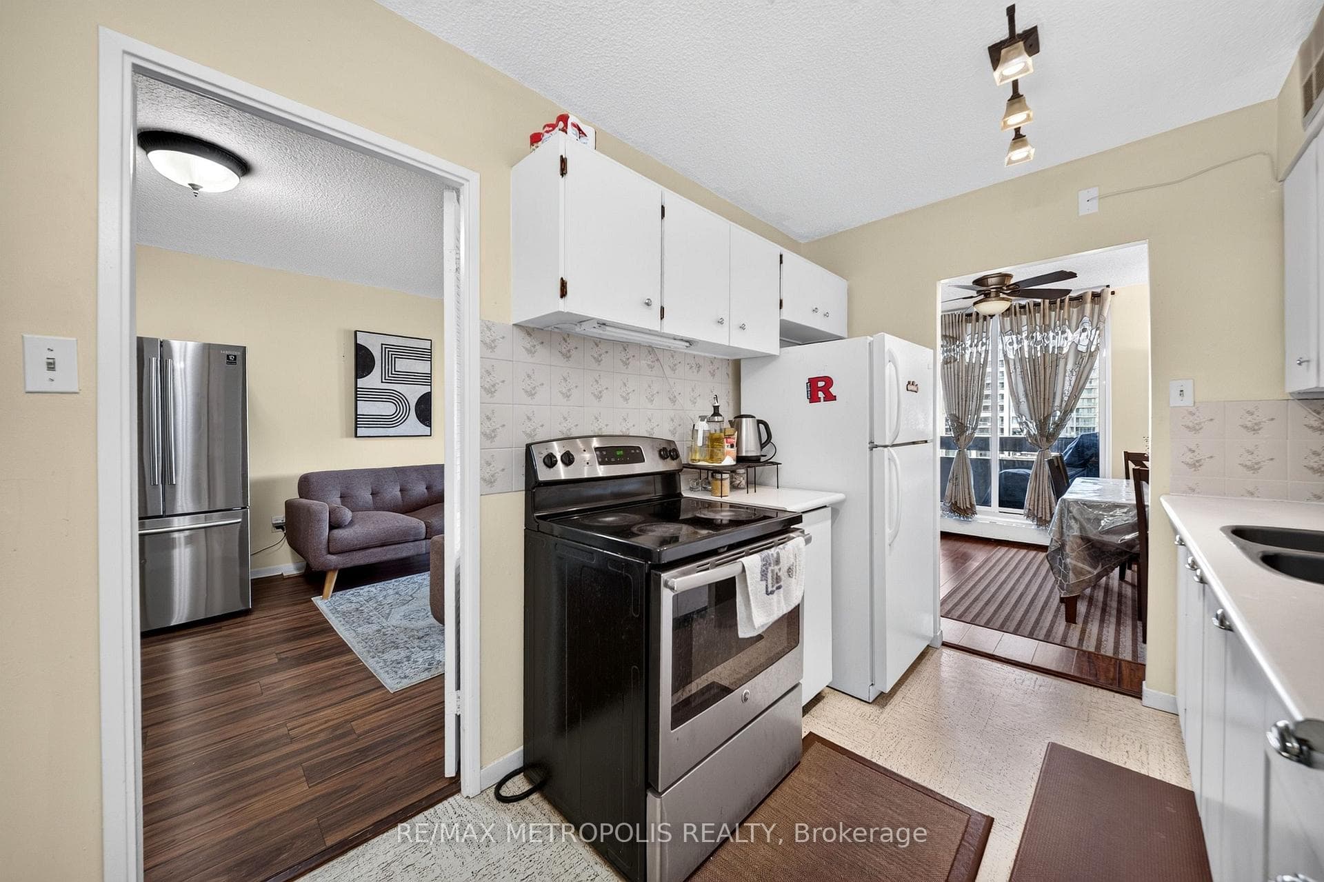 1210 Radom Street 801, Pickering, ON L1W 2Z3, Pickering, ON — photo 18 of 48