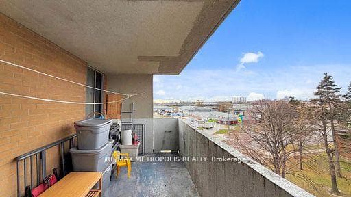 10 Martha Eaton Way 713, Toronto W04, ON M6M 5B3, Toronto W04, ON — photo 22 of 50
