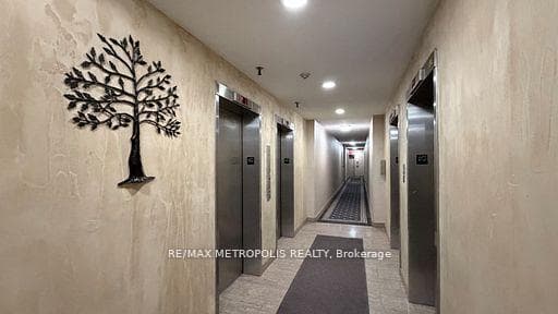 10 Martha Eaton Way 713, Toronto W04, ON M6M 5B3, Toronto W04, ON — photo 35 of 50