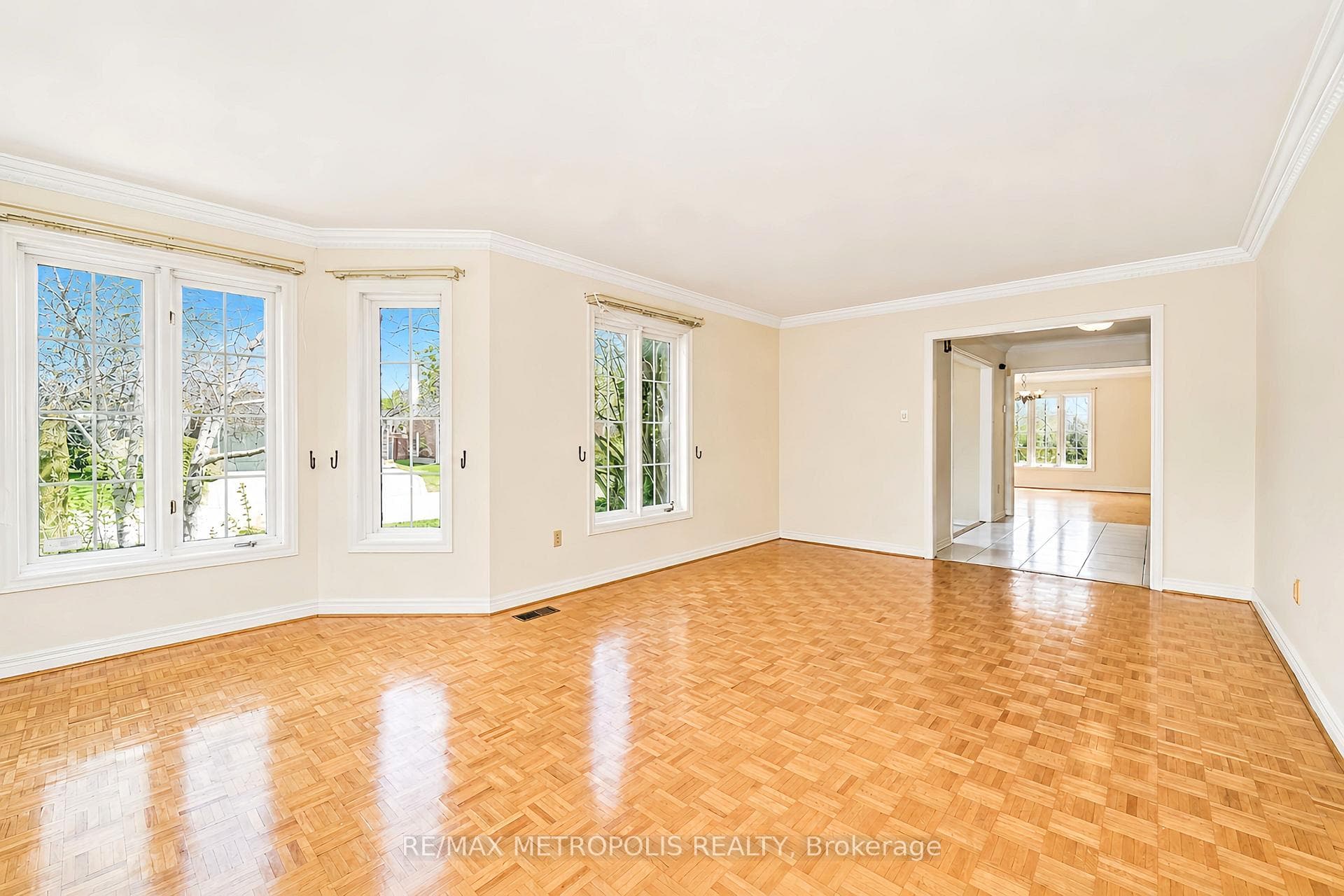 2 Schooner Court, Markham, ON L6C 1R2, Markham, ON — photo 10 of 50