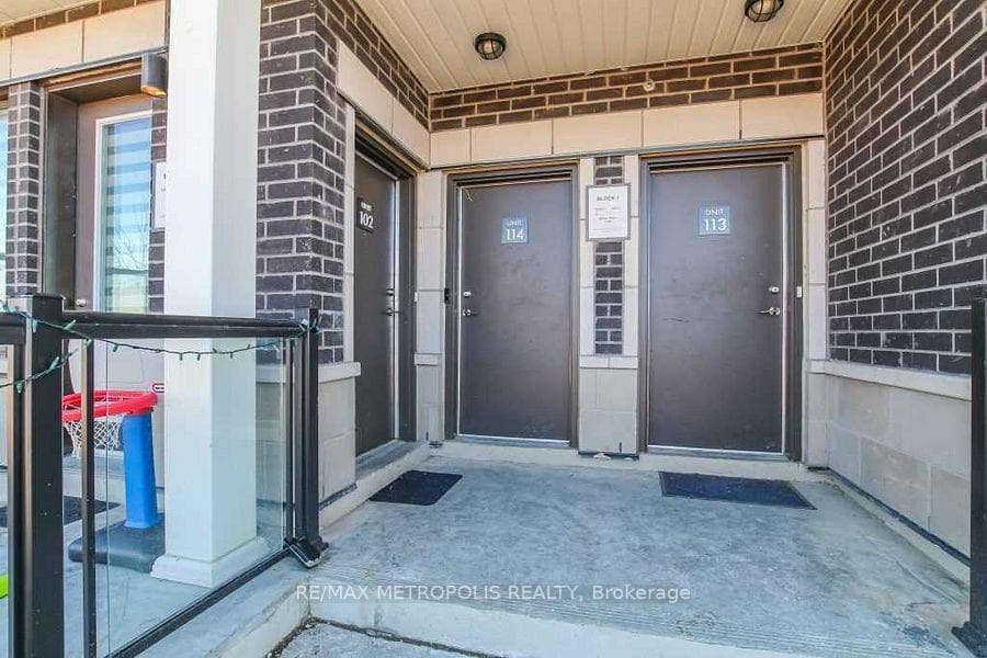 1711 PURE SPRINGS Boulevard 114, Pickering, ON L1X 0E3, Pickering, ON — photo 3 of 5