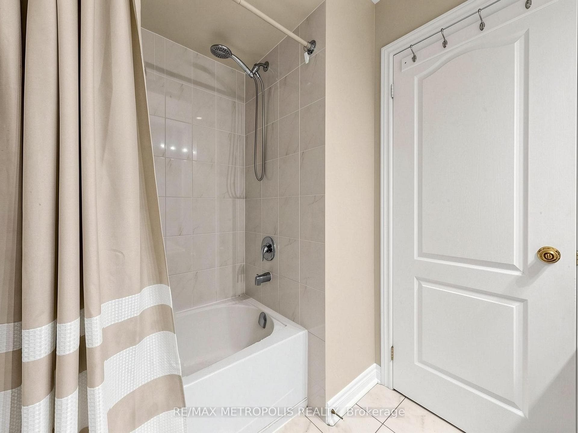 84 Braebrook Drive, Whitby, ON L1R 0M9, Whitby, ON — photo 25 of 50